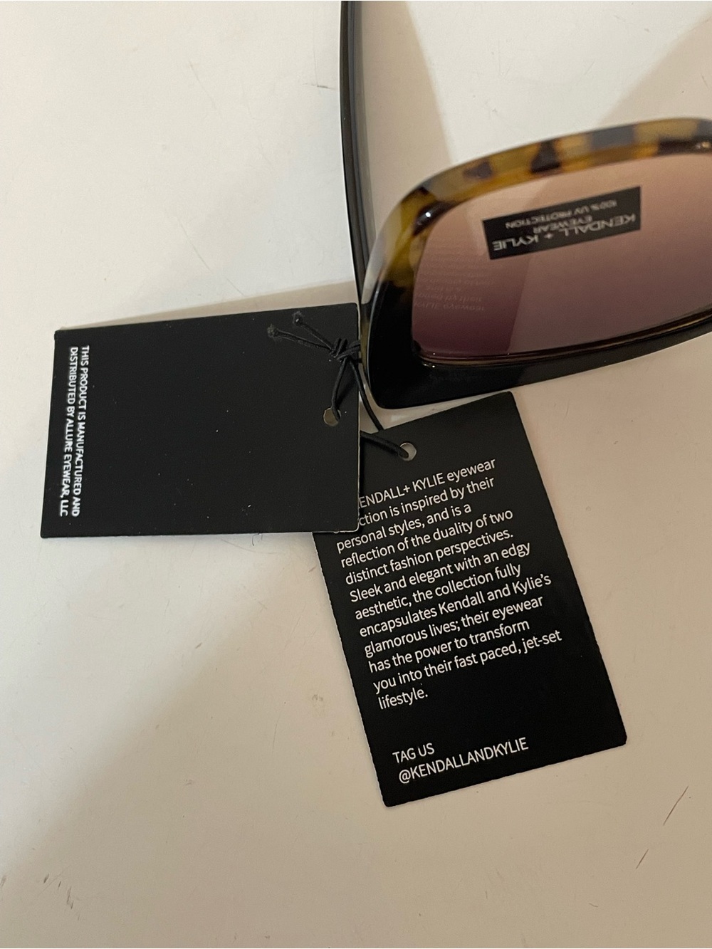 Kendall & Kylie Sunglasses NWT - Picture 6 of 6